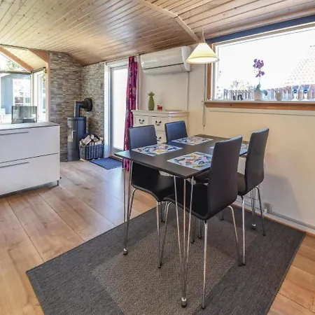 Two-bedroom Holiday In *